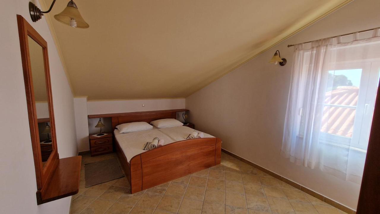 Haus Anica Rab Town Exterior foto