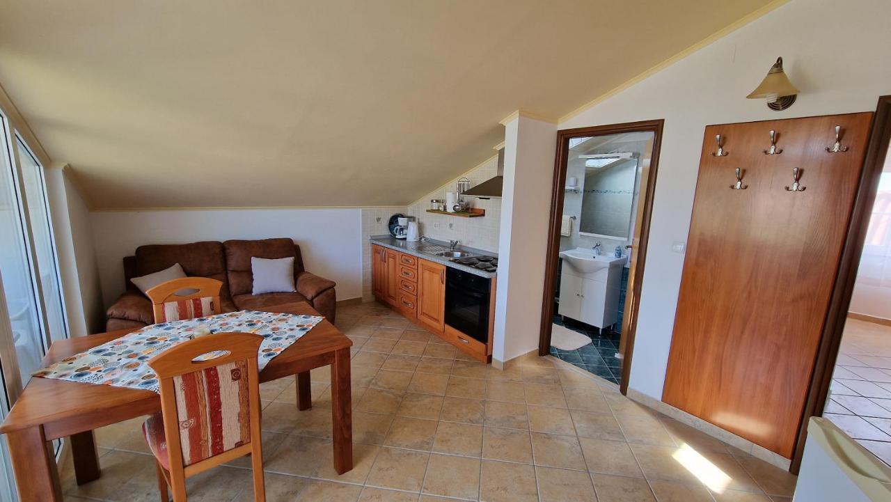 Haus Anica Rab Town Exterior foto