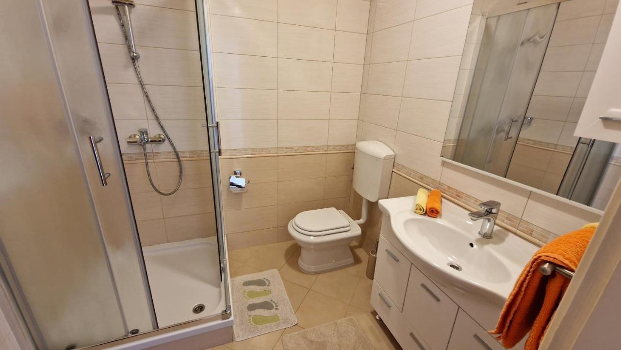 Haus Anica Rab Town Exterior foto